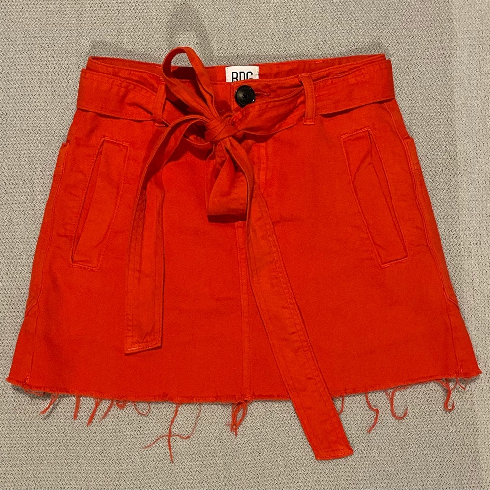 BDG Urban Outfitters Twill belted skirt.